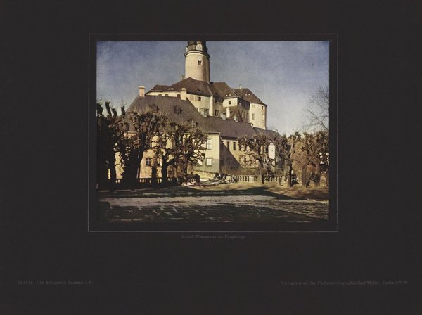 Schloß Wesenstein im Erzgebirge, Königreich Sachsen. Farbenphotographie von 1916.