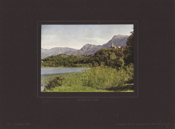 Am Muzzano-See im Tessin, Schweiz, Farbenphotographie von 1910.